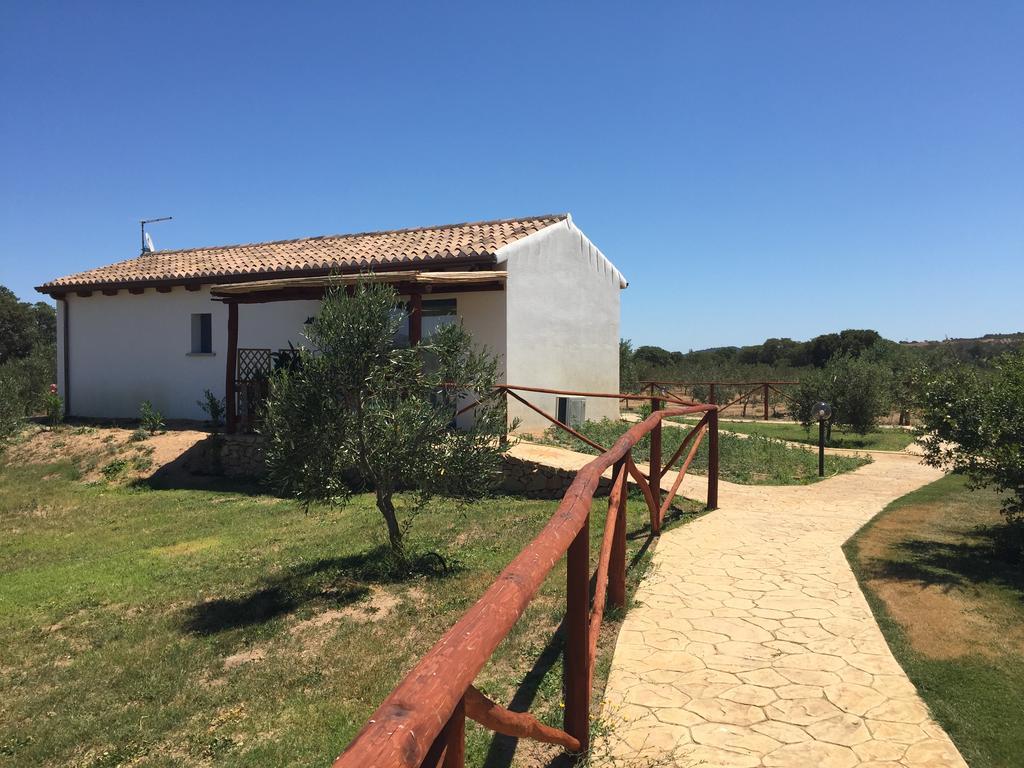 Agriturismo Mieleamaro Villa Olbia Luaran gambar