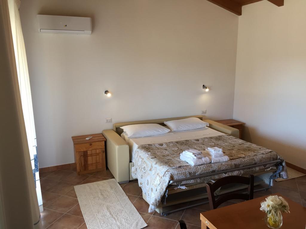 Agriturismo Mieleamaro Villa Olbia Luaran gambar