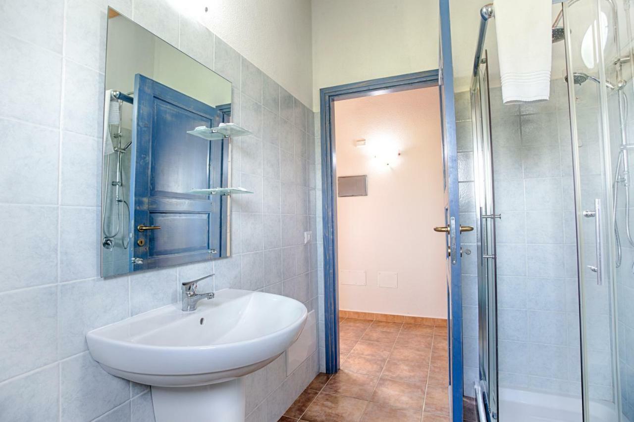 Agriturismo Mieleamaro Villa Olbia Luaran gambar